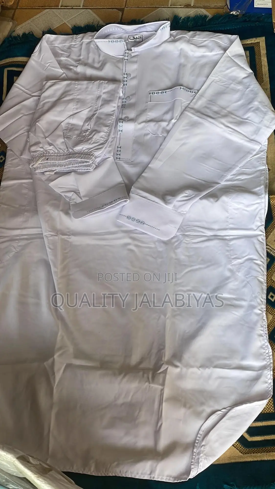 Men Top Down (White)