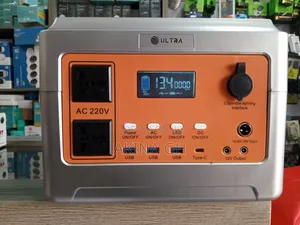 Ultra 600 Watt Power Station With Solar Panel