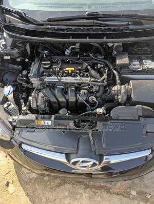Hyundai Elantra SE Sedan FWD (1.8L 4cyl 6A) 2016 Black