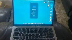 Laptop Apple MacBook Pro 2017 8GB Intel Core I5 SSD 128GB