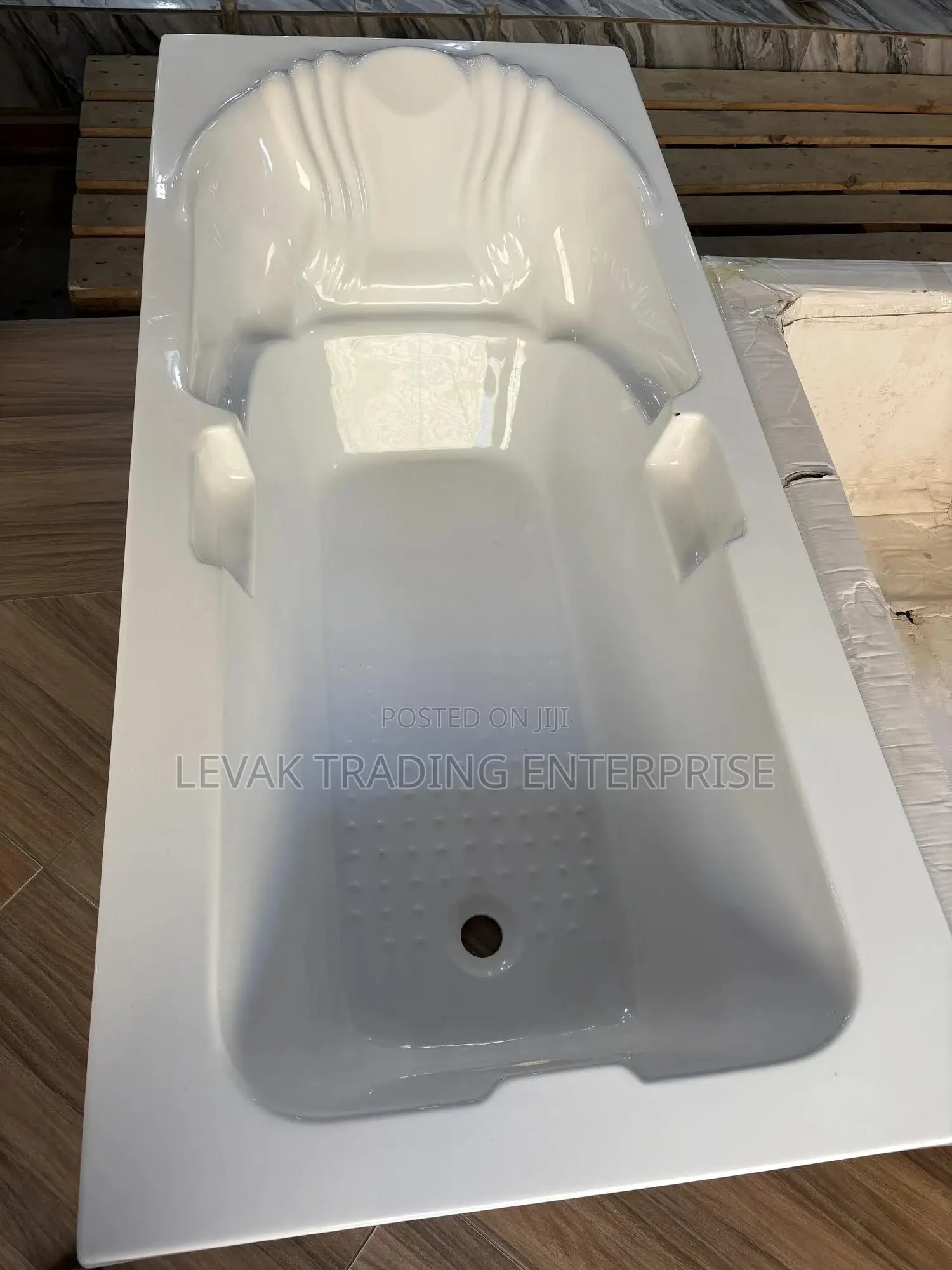 Dubai Made Bathtub for Bathroom ( Grade 1)
