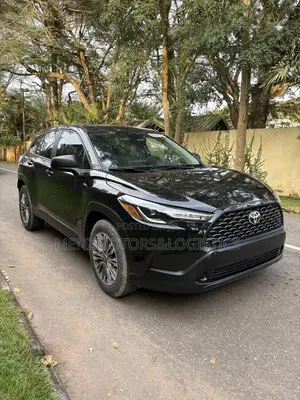 New Toyota Corolla Cross LE 2023 Black