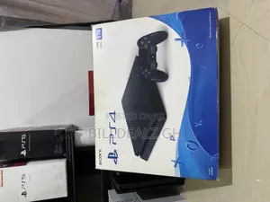Ps4 Slim 1 Terabyte With Box and Accessories
