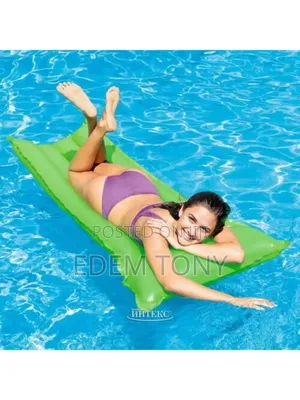 Inflatable Pool-Bed