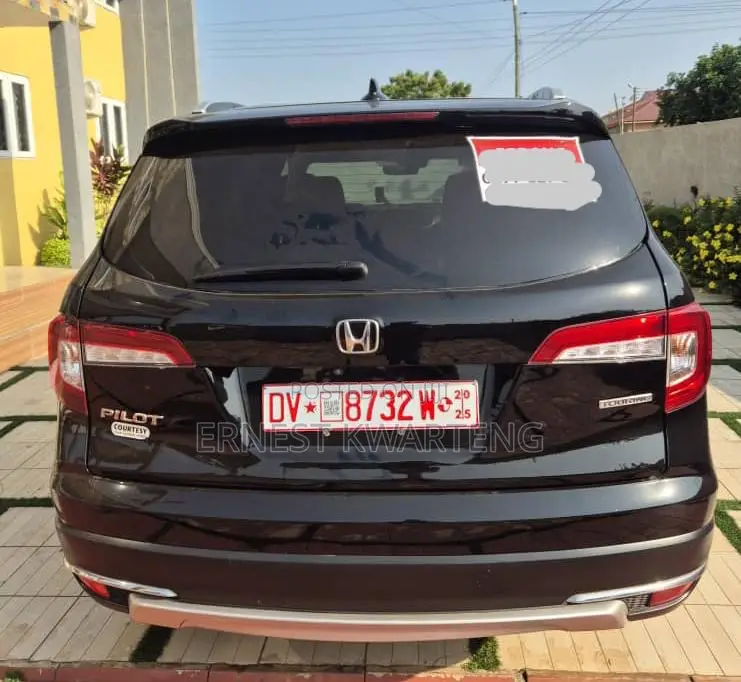 Honda Pilot Touring AWD 2019 Black