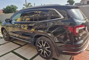 Honda Pilot Touring AWD 2019 Black