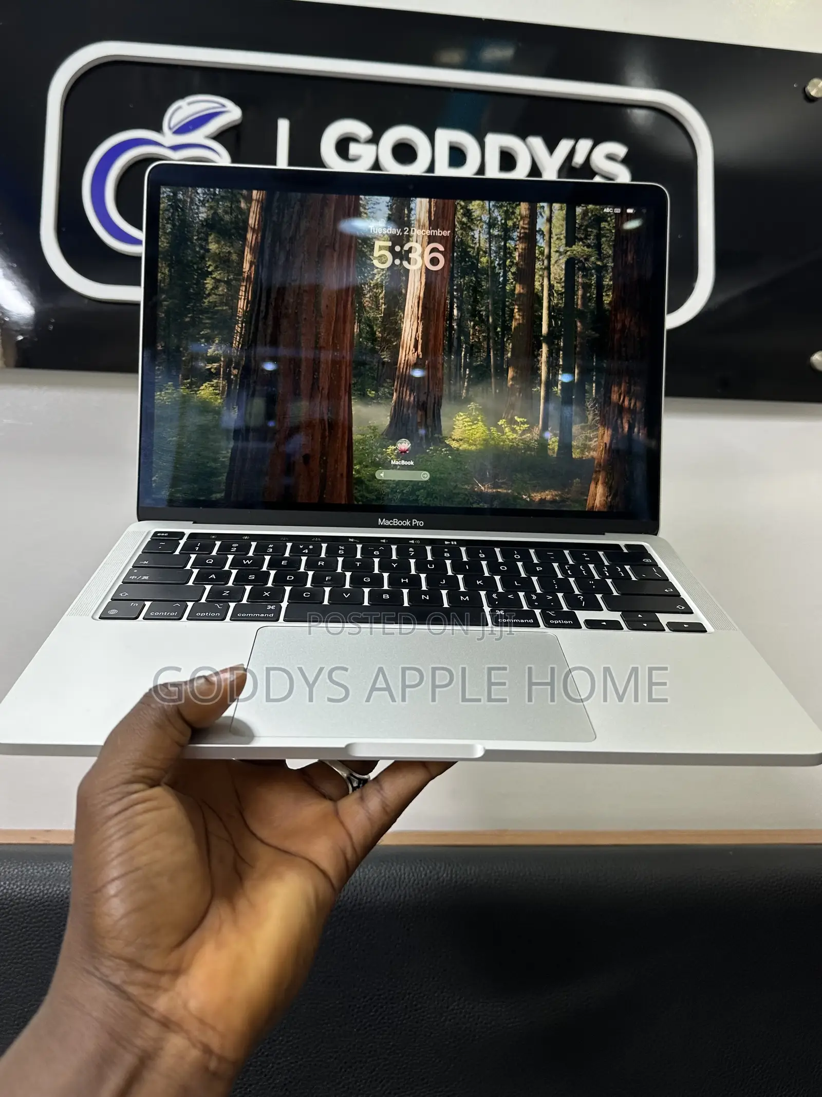 Laptop Apple MacBook Pro M1 8GB Apple M1 Pro SSD 256GB