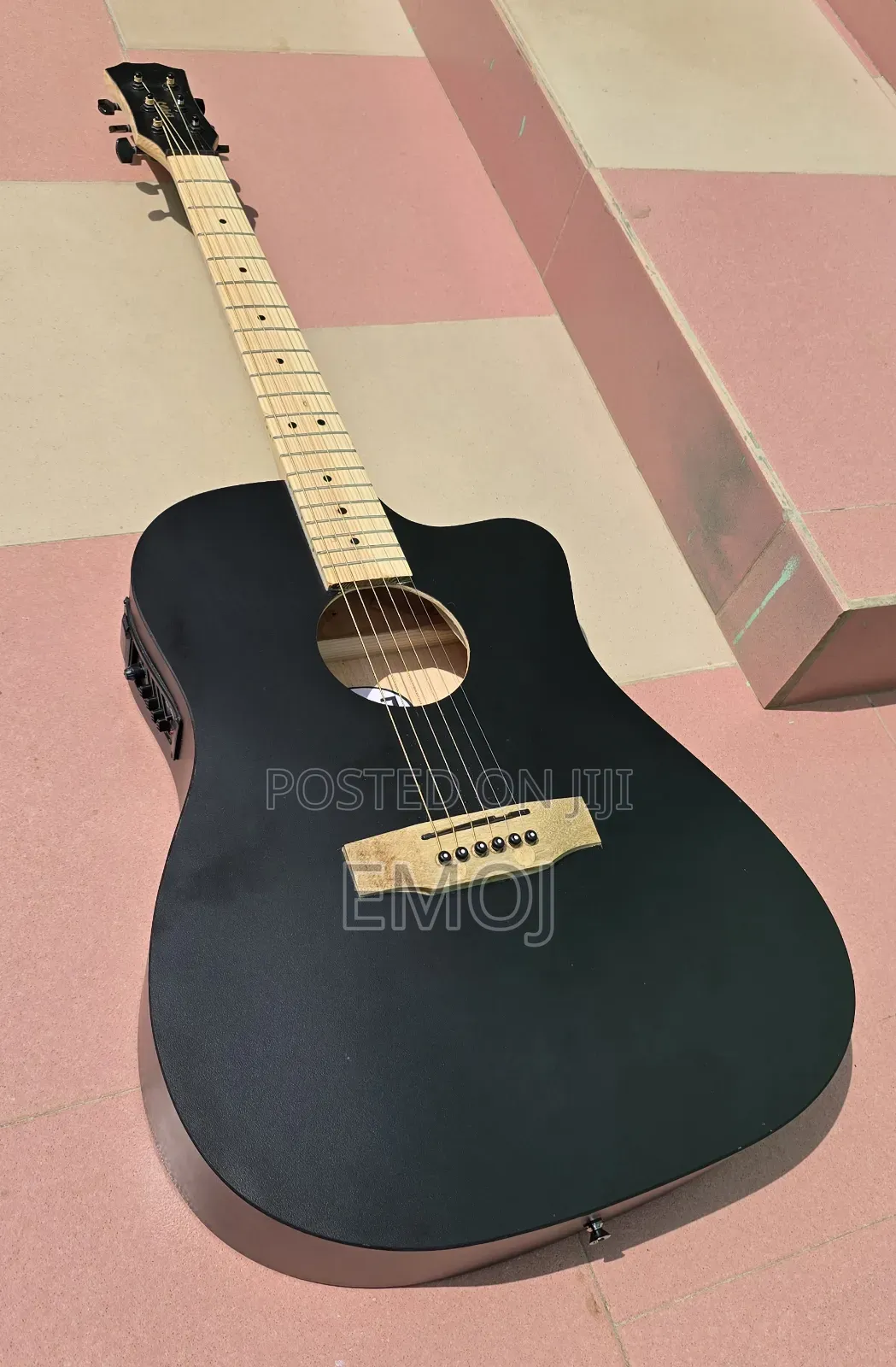 Emoj Semi Acoustic Guitar
