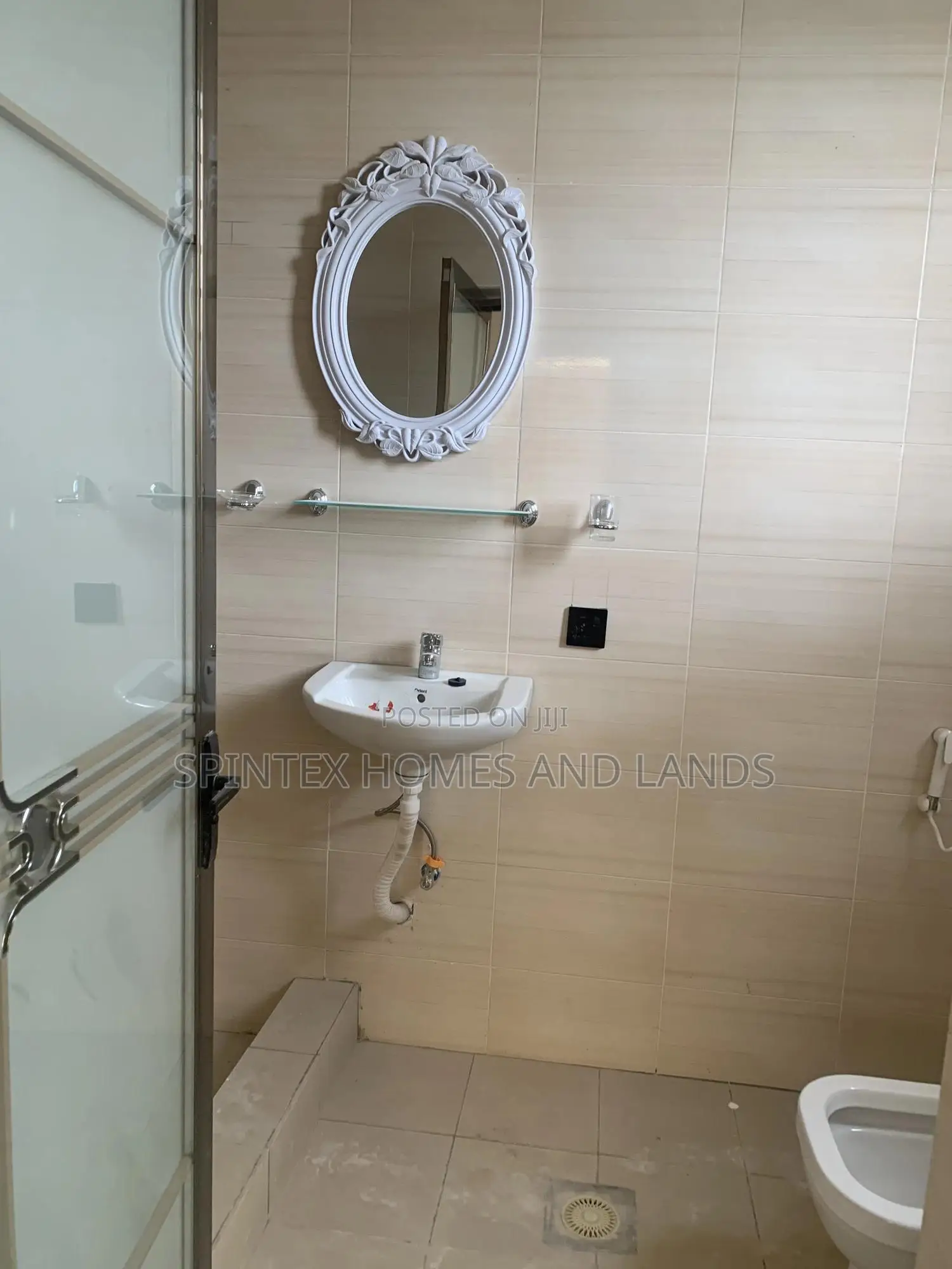 2bdrm Apartment in Zenith Bank, Spintex for rent