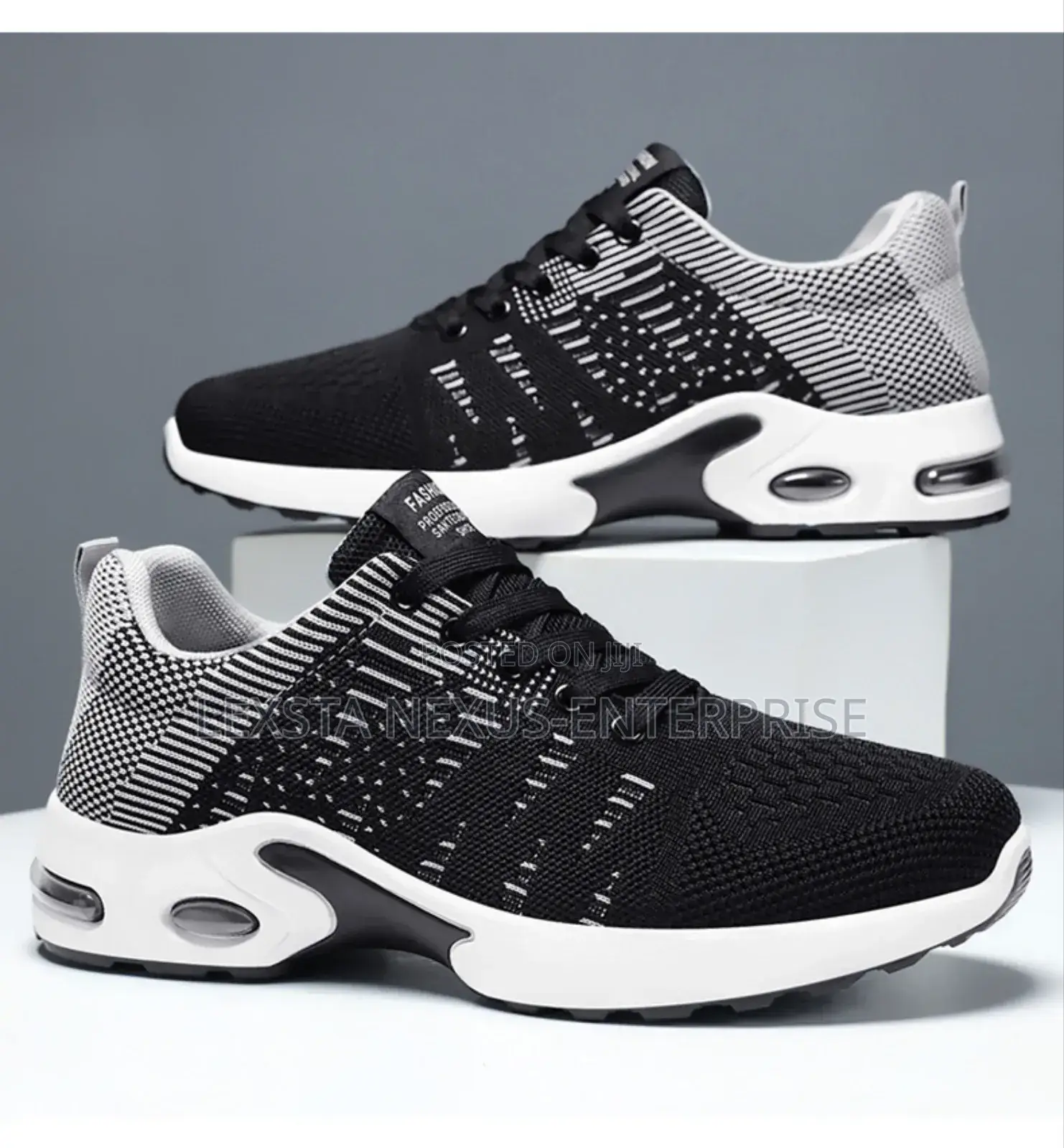 Sneaker Black & White