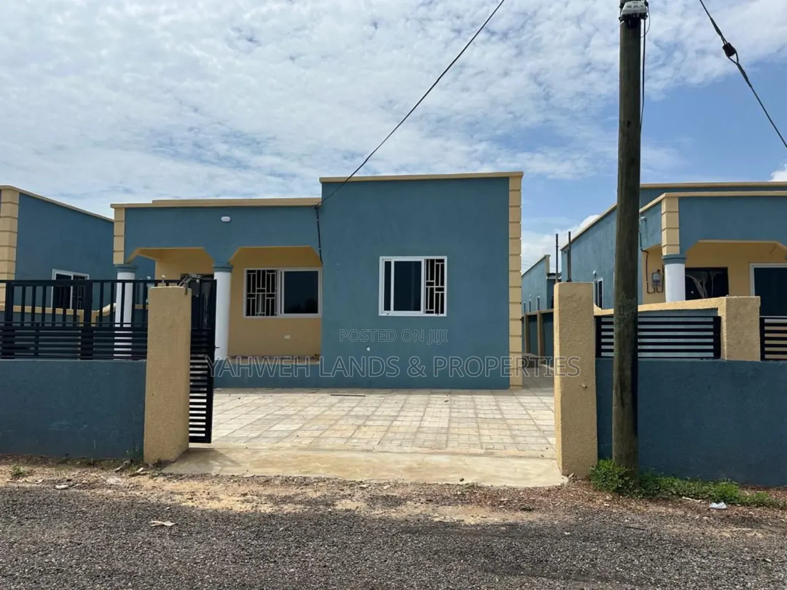3bdrm House in Airport Residential Area for sale