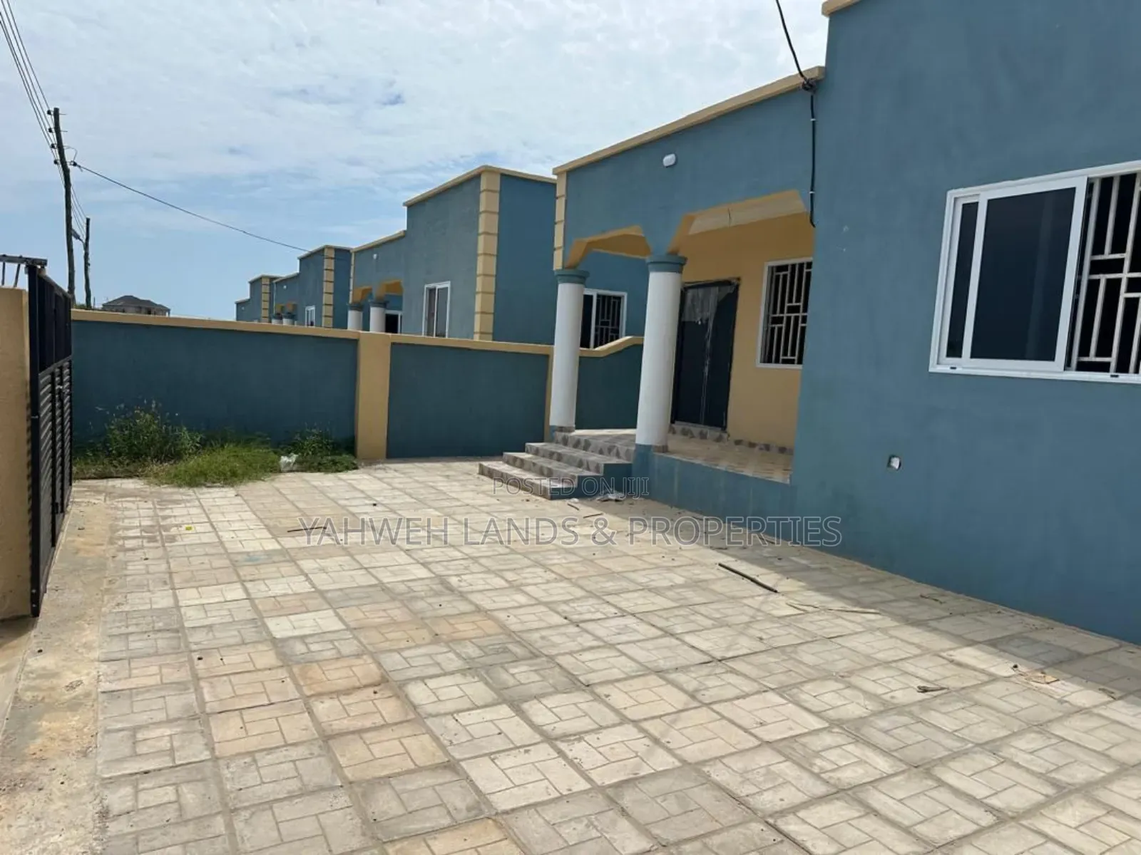 3bdrm House in Airport Residential Area for sale
