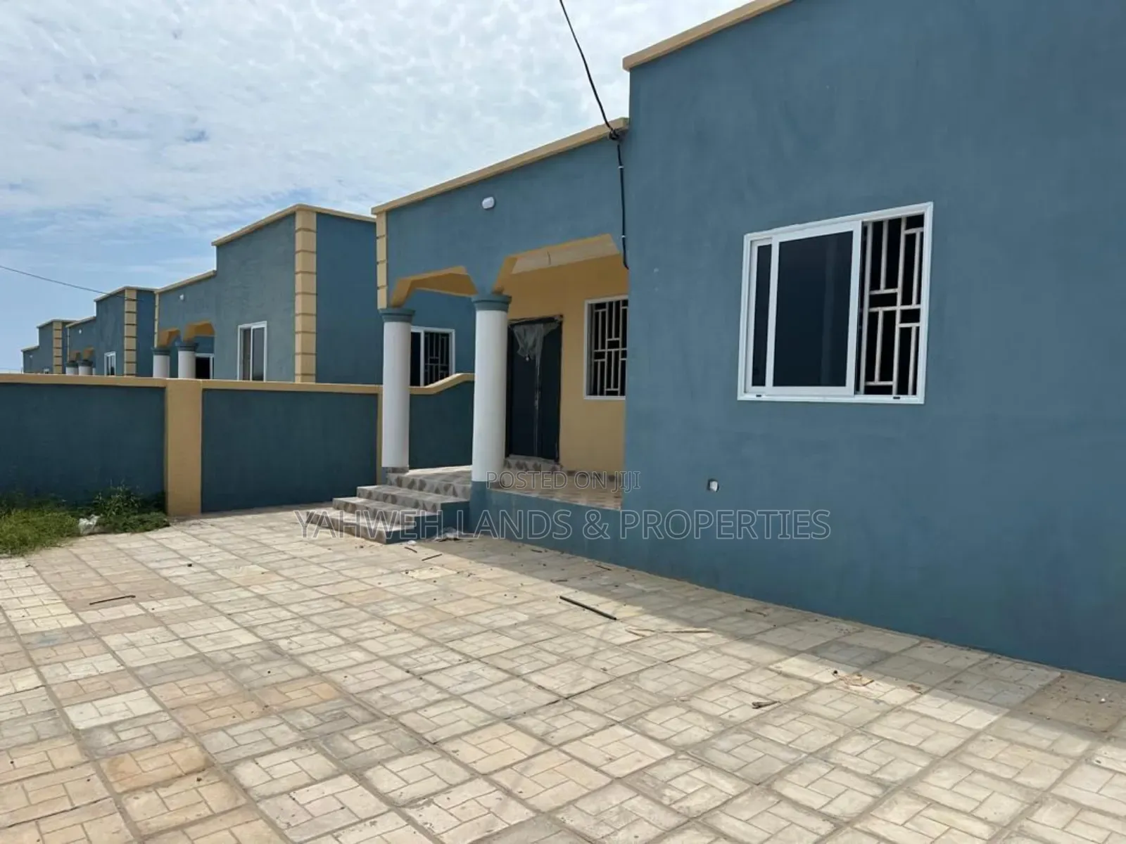 3bdrm House in Airport Residential Area for sale