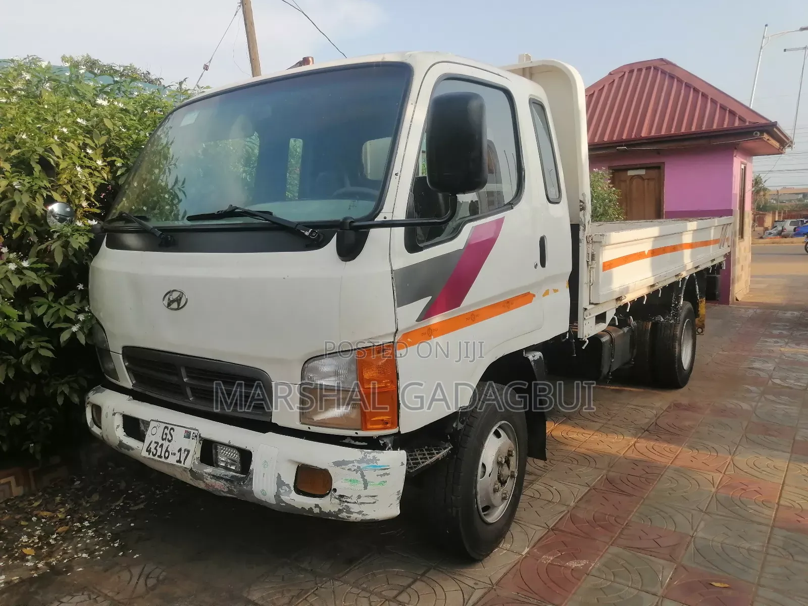 Hyundai Mighty 2005 White