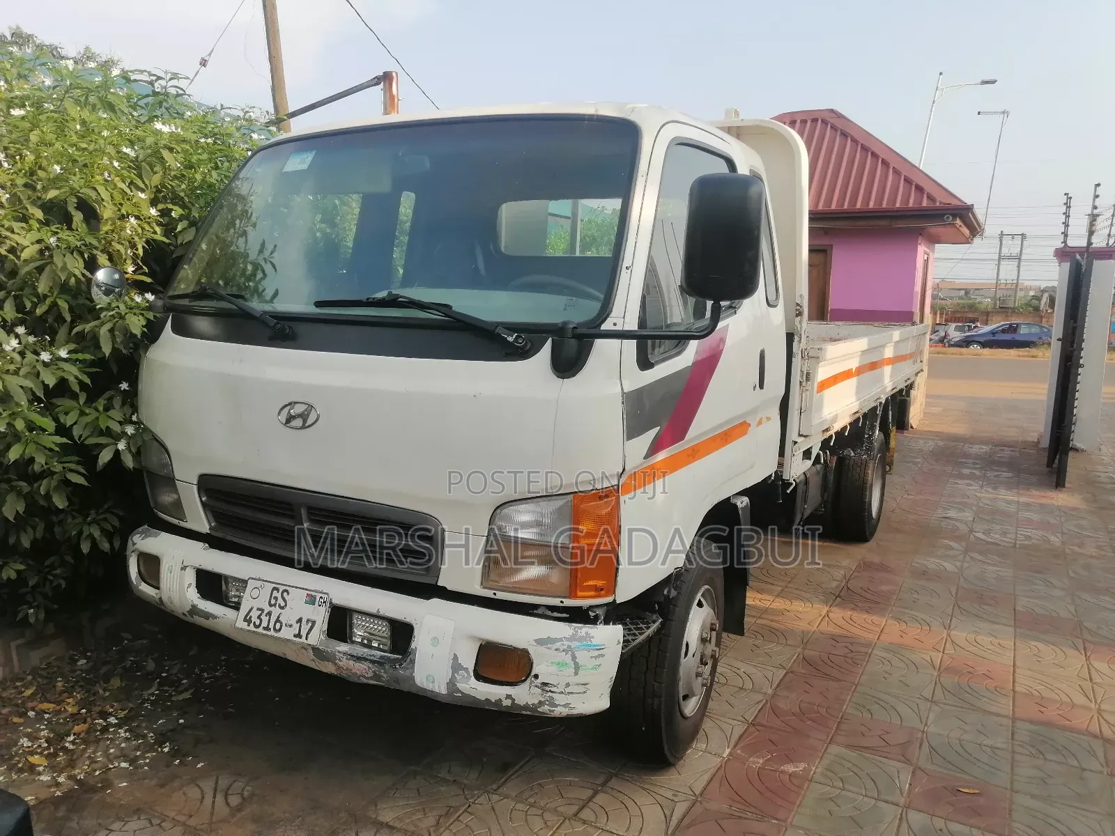 Hyundai Mighty 2005 White