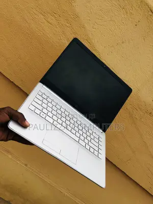 Laptop HP 14-dq1025cl 8GB Intel Core i7 SSD 256GB