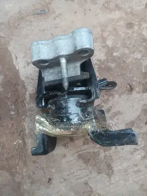 Engine Mounts/ Seats