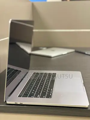 Laptop Apple MacBook Pro 2019 16GB Intel Core i9 SSD 512GB