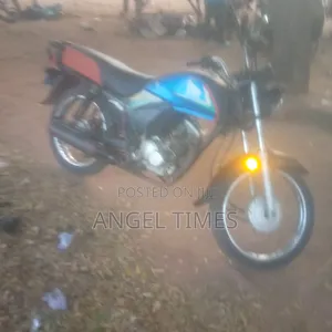 Honda CB 2017 Blue