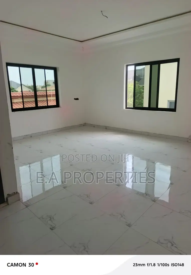 4bdrm House in E A Properties, ECOMOG for sale