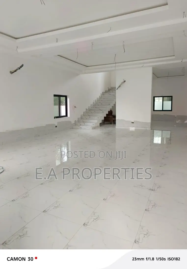 4bdrm House in E A Properties, ECOMOG for sale