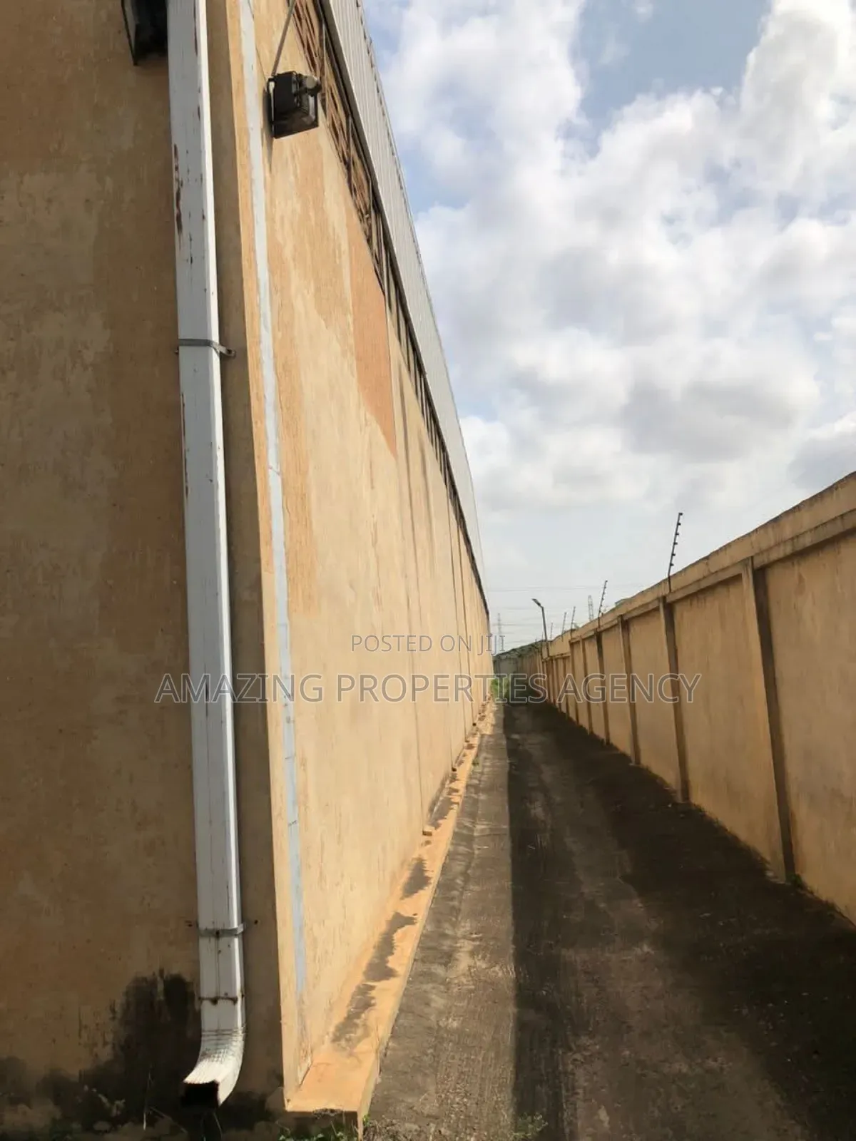 For Sale Werehouse 8000sqm at Tema Industrial Area