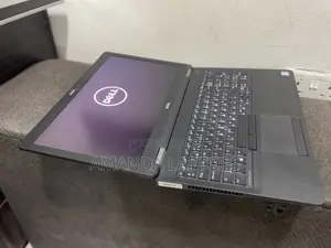 Laptop Dell Latitude 7390 8GB Intel Core i7 HDD+SSD 256GB