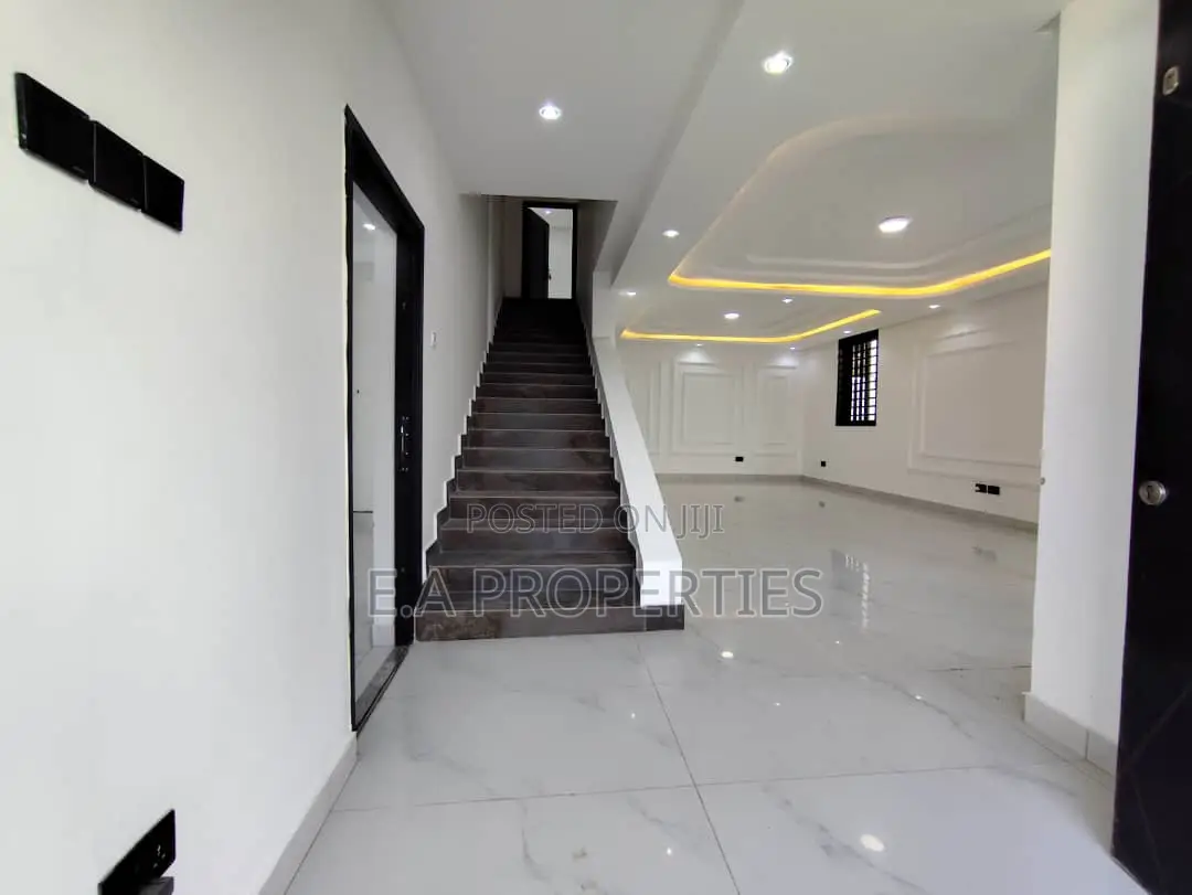 4bdrm House in E A Properties, School Junction for sale