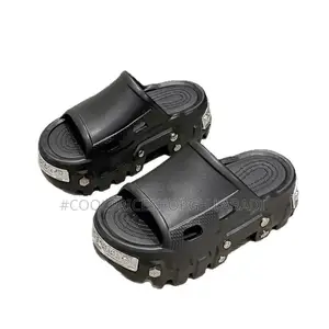 Sneakers Sandals Wear