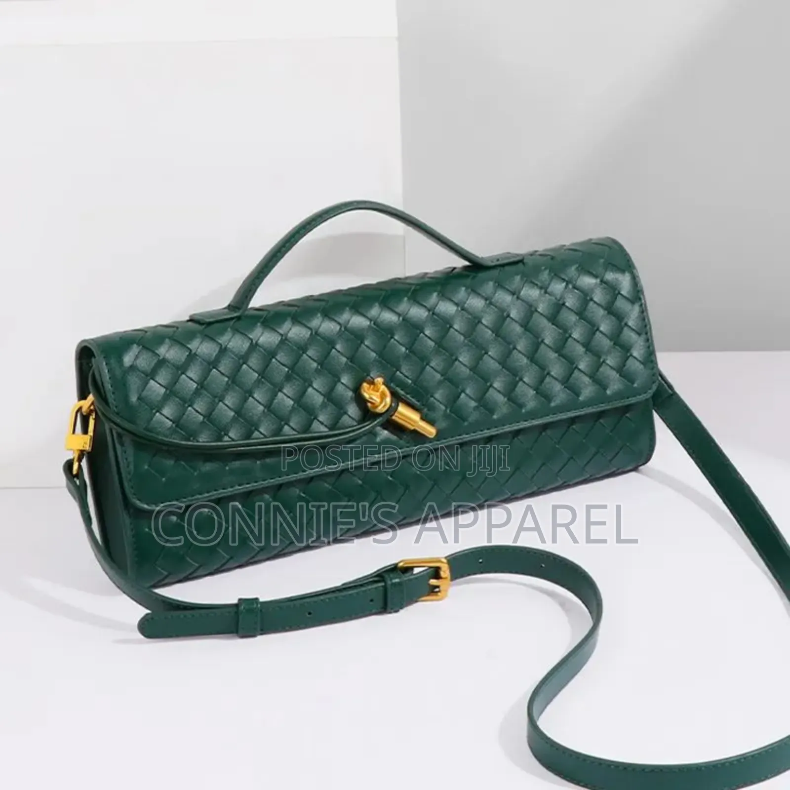 Bottega Veneta Handbag With Short Handles Available in Boxes