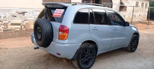 Toyota RAV4 Automatic 2002 Silver