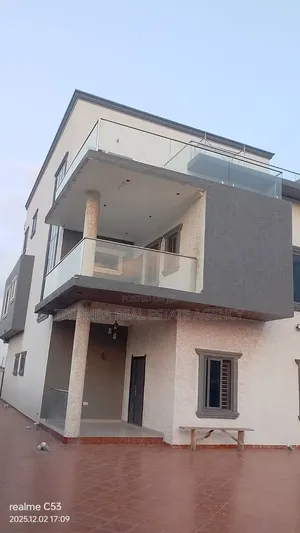 5bdrm Duplex in Tiyumba Agency, Mile 7 for sale