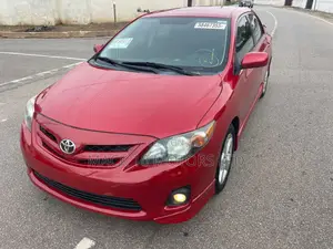 Toyota Corolla S 4dr Sedan (1.8L 4cyl 4A) 2013 Red