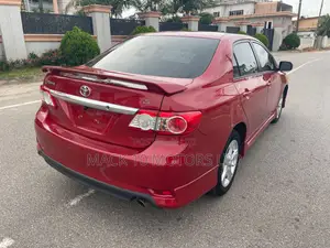 Toyota Corolla S 4dr Sedan (1.8L 4cyl 4A) 2013 Red