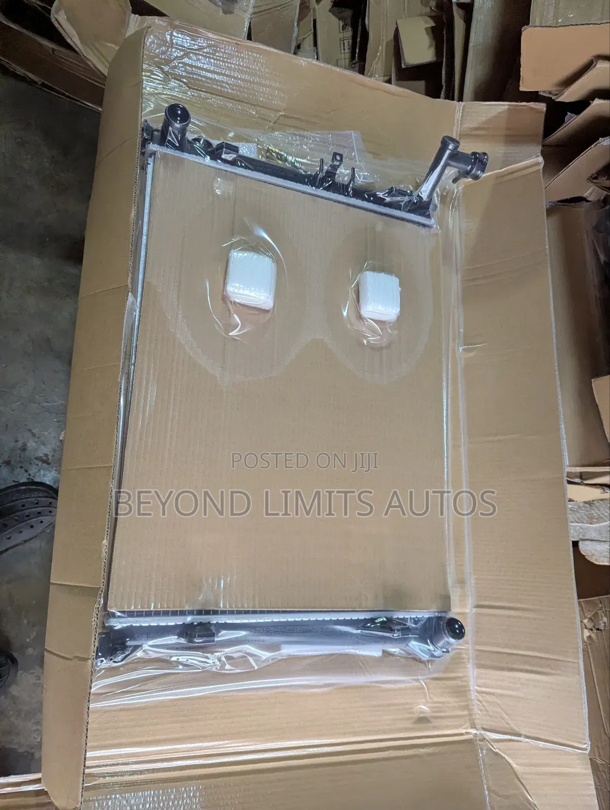 Hyundai Elantra 2007,2008,2009,2010,2011 Radiator/ Water Tank