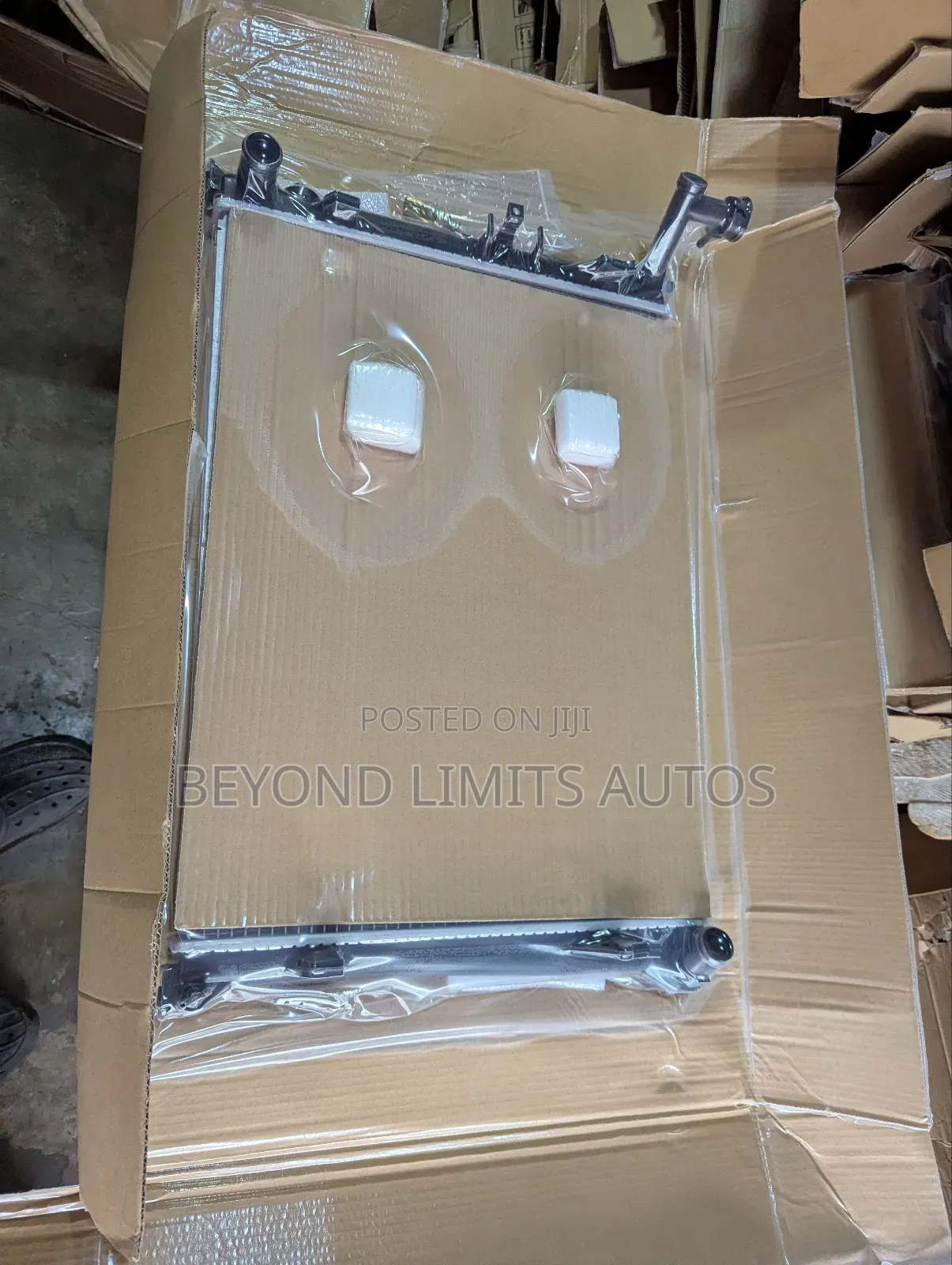 Hyundai Elantra 2007,2008,2009,2010,2011 Radiator/ Water Tank