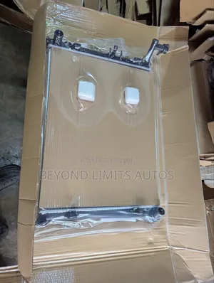 Hyundai Elantra 2007,2008,2009,2010,2011 Radiator/ Water Tank