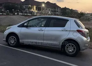 Toyota Vitz 1.3 AWD 5dr 2013 Silver