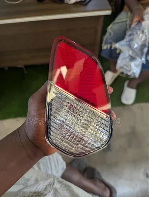 Mitsubishi Outlander 2016,2017,2018 Back Bumper Reflector