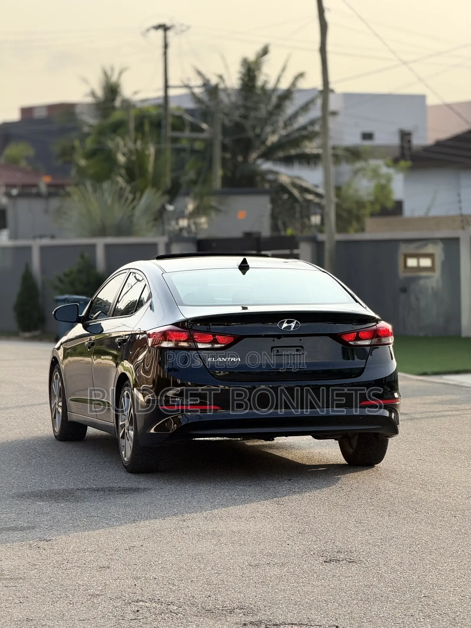 Hyundai Elantra Value Edition Sedan FWD (2.0L 4cyl 6A) 2017 Black