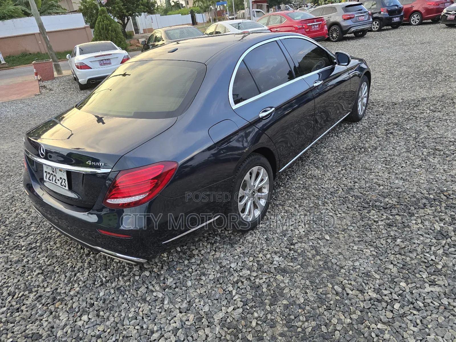 Mercedes-Benz E300 2018 Black
