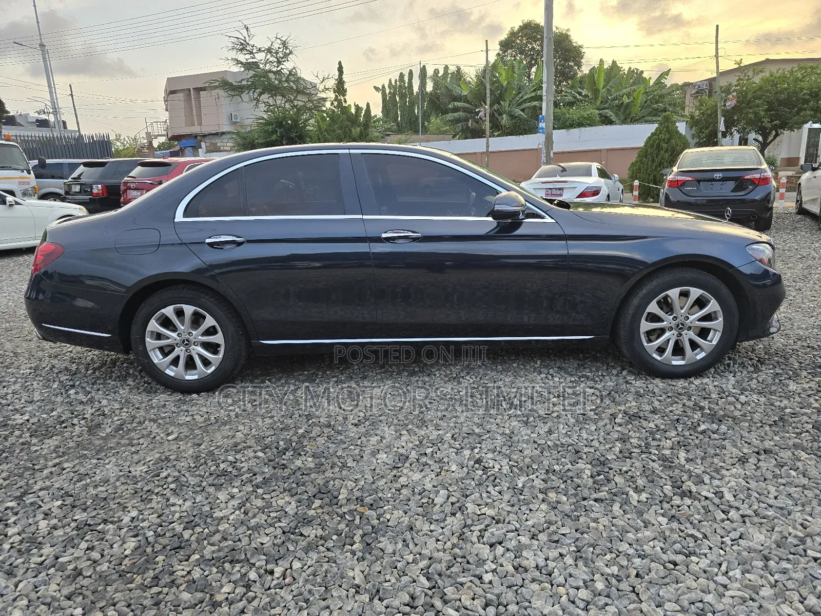 Mercedes-Benz E300 2018 Black