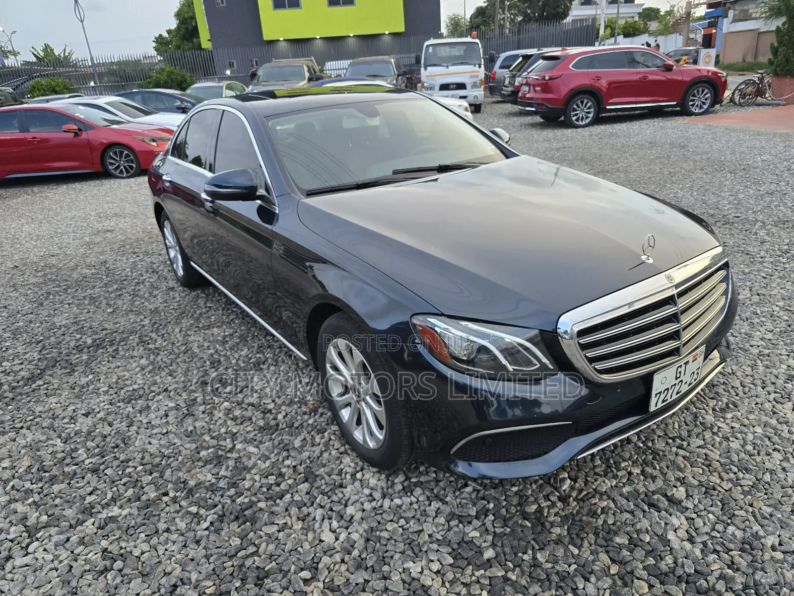 Mercedes-Benz E300 2018 Black