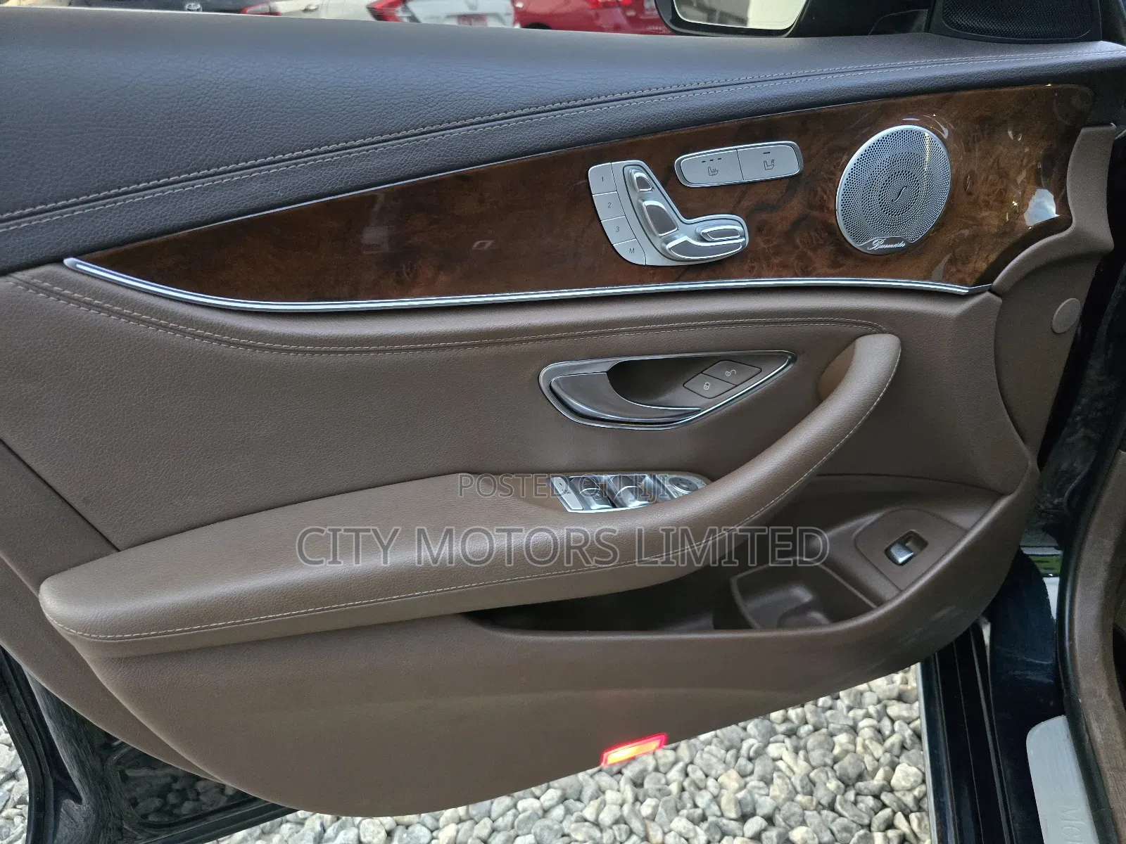 Mercedes-Benz E300 2018 Black