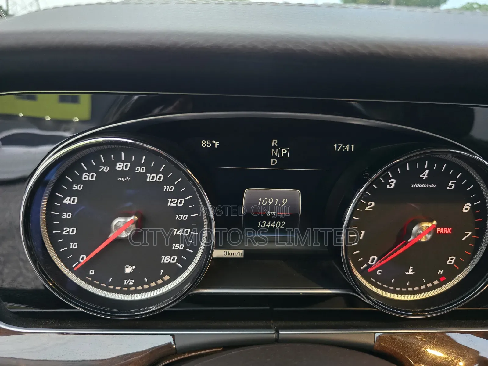 Mercedes-Benz E300 2018 Black