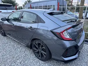 Honda Civic EX-L w/Navi Hatchback 2018 Gray
