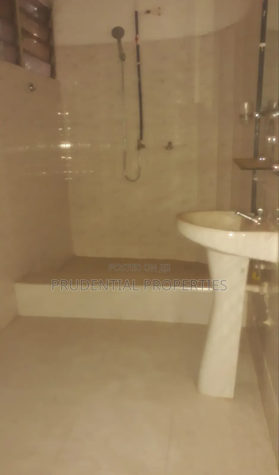 2bdrm Apartment in Achimota for rent