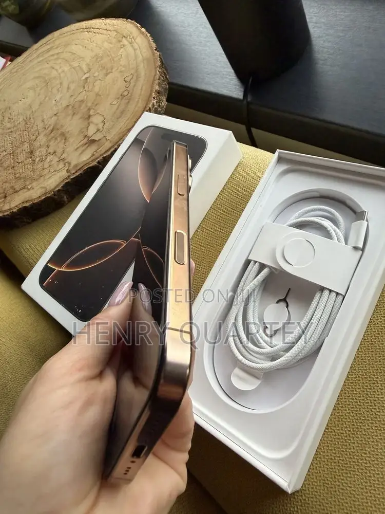 Apple iPhone 16 Pro Max 256 GB Gold