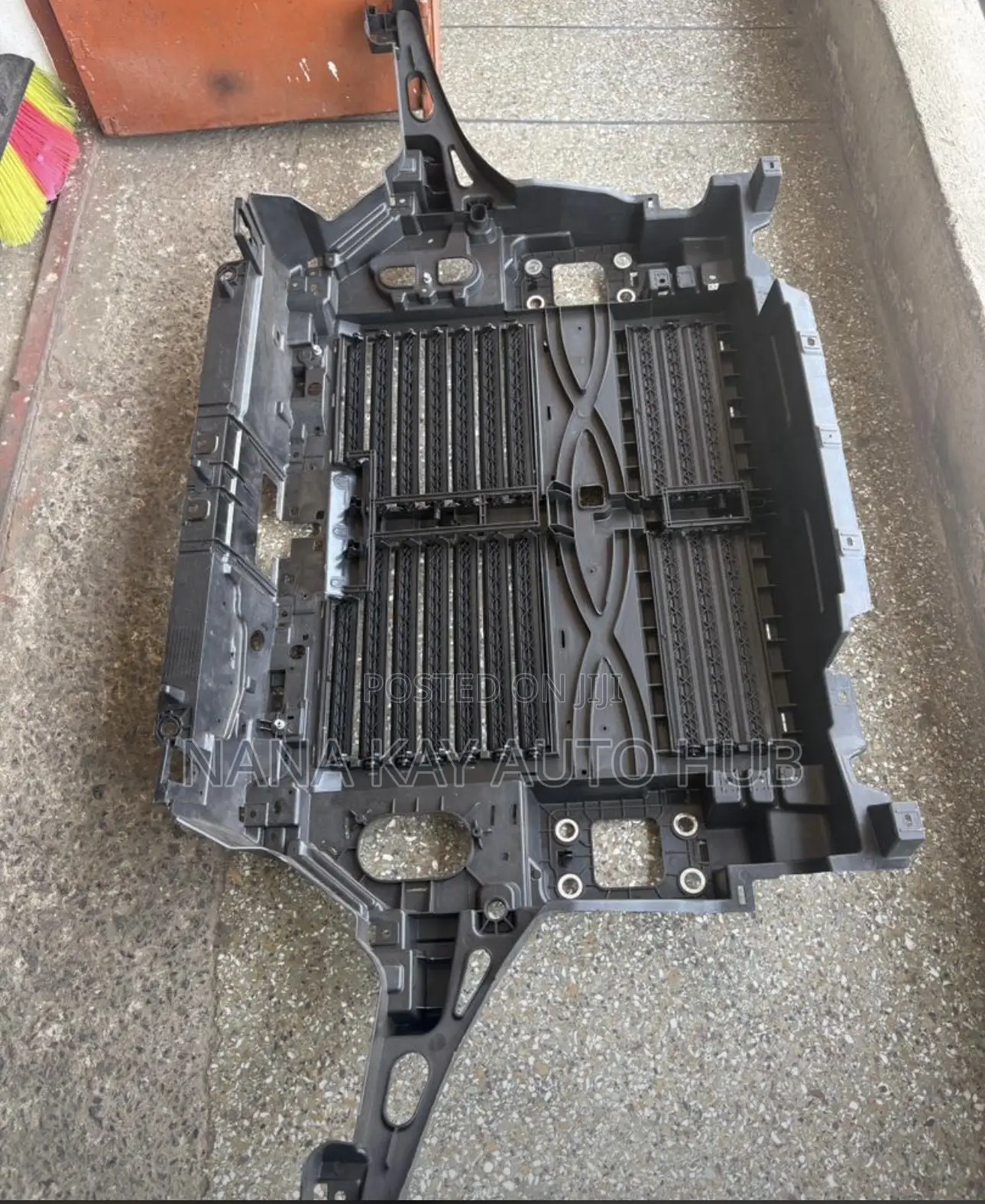Ford Explorer 2023,2024,2025 Radiator And Shutter Grille in Abossey ...