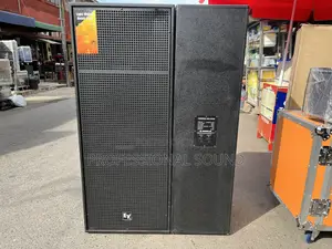 Electro-Voice Ds214p Dual 15-Inch Full-Range Passive Pa Speakers.